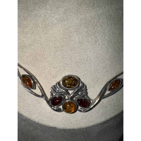 Women's 2 tone Amber Silver Necklace with twisted station link chain approx 18” - Picture 3 of 7